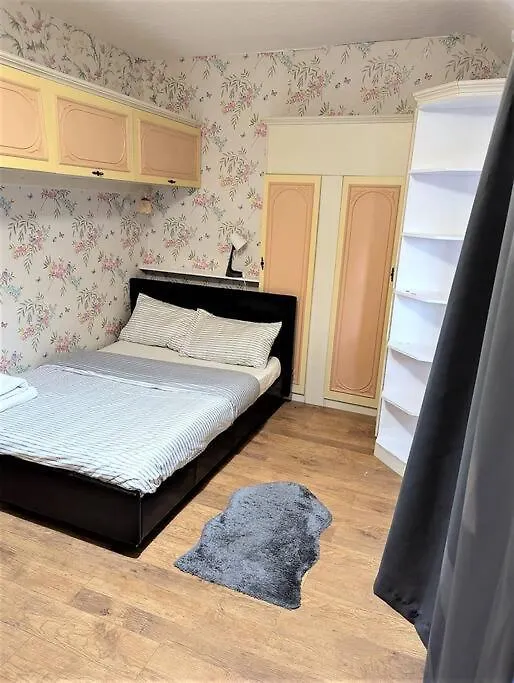 3 Bedroom House 10 Min Walk To Heathway Station سوفيريتو بيت للعطل