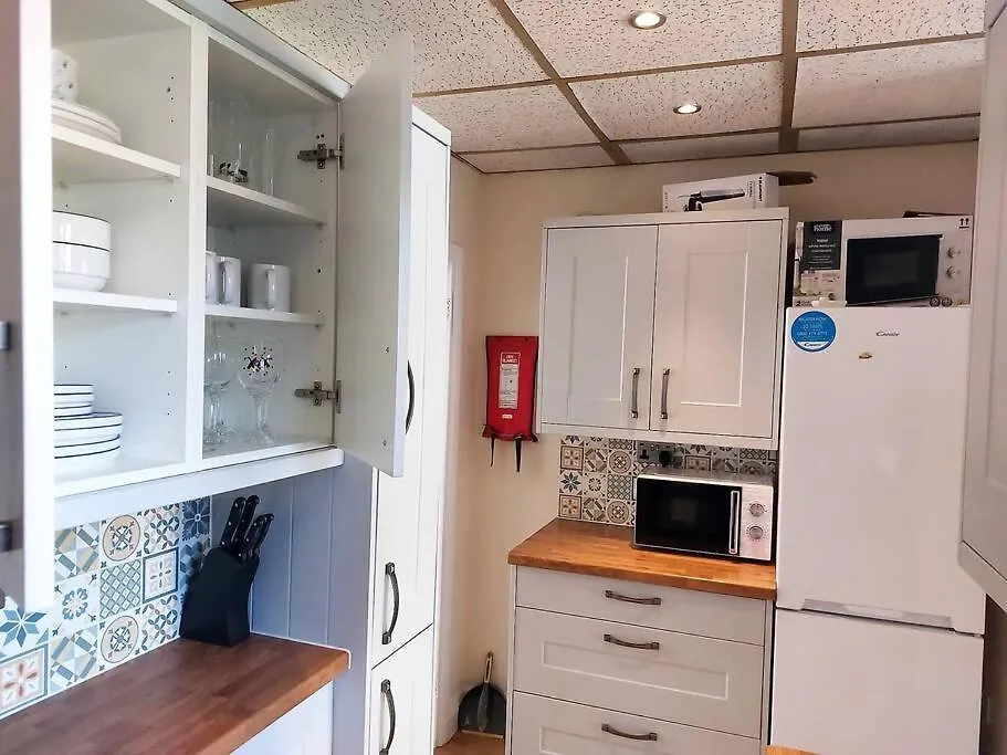 بيت للعطل 3 Bedroom House 10 Min Walk To Heathway Station سوفيريتو المملكة المتحدة